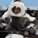 BECOMING A MAN IN SIBERIA ΜΕΓΑΛΩΝΟΝΤΑΣ ΤΗ ΣΙΒΗΡΙΑ